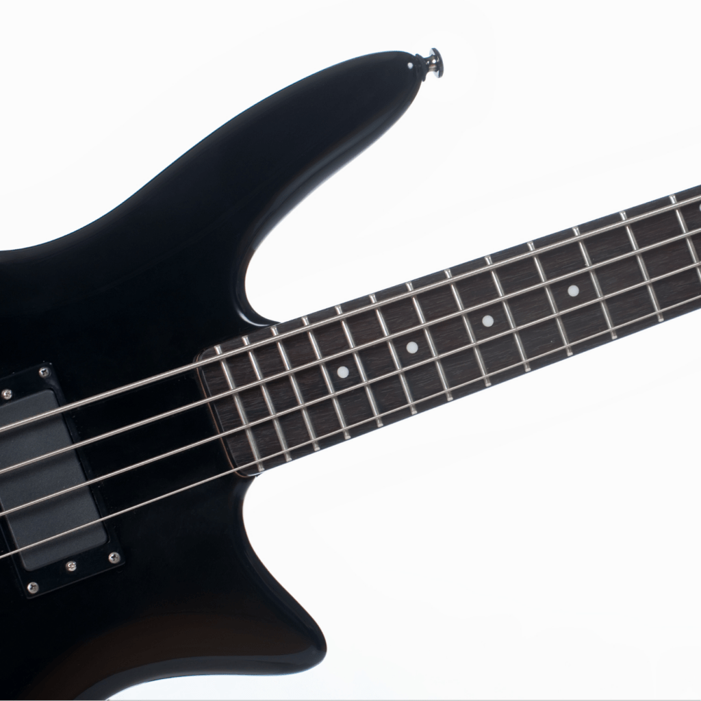 Basgitaar – 4-snarig instrument dat de brug is tussen ritme en melodie